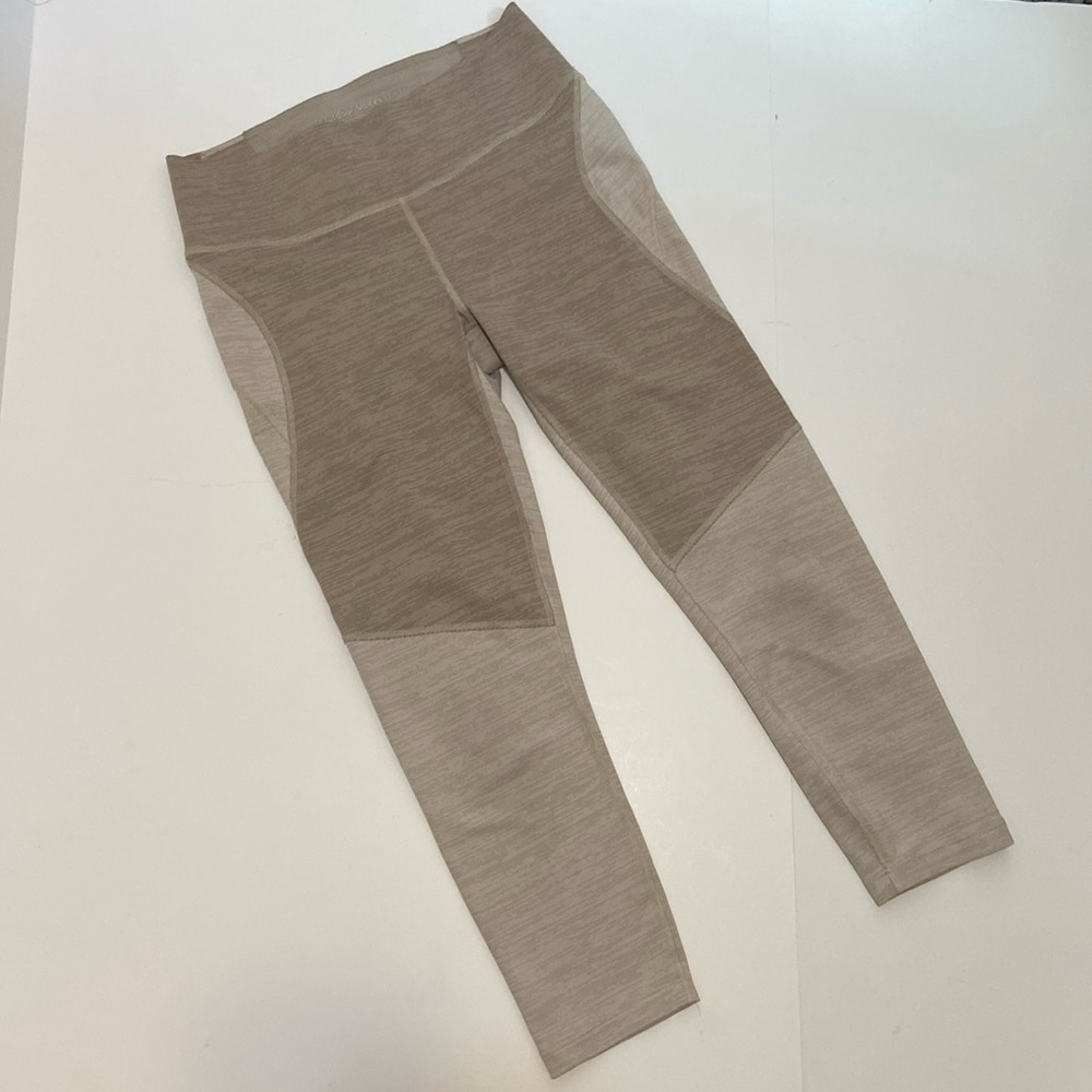 Outdoor Voices Colorblock Heathered Beige 2-Tone Ankle 7/8 Leggings Medium